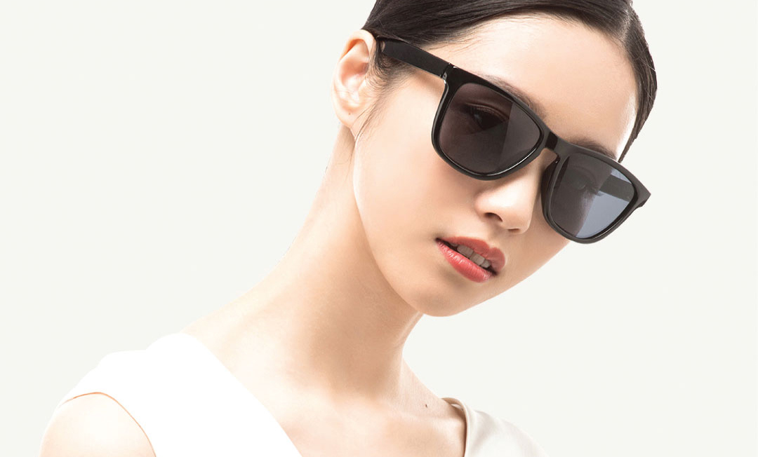 Mi Classic Square Sunglasses